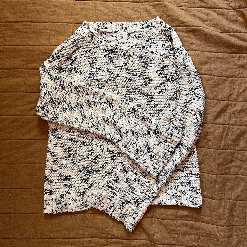 a new day Black/Gray/Cream/White Crew Neck Sweater